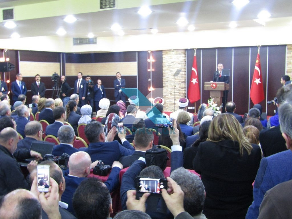 Οθωμανικό διάγγελμα Ρ.Τ.Ερντογάν εντός ελληνικού εδάφους: «Eίμαστε 1 κράτος, 1 έθνος, 1 σημαία, 1 θρησκεία – Και οι Πομάκοι είναι Μουσουλμάνοι…» – Ποταμός προκλήσεων…